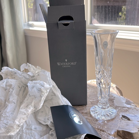 NIB Waterford Lismore Bud Vase - Discontinued - Picture 2 of 9